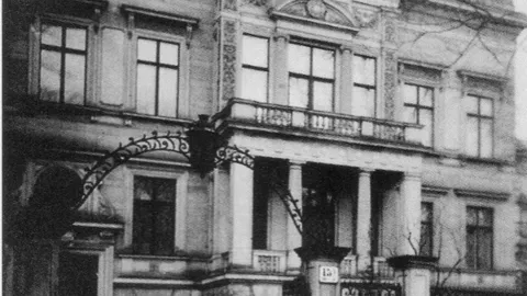 Zum 92. Todestag von James Simon