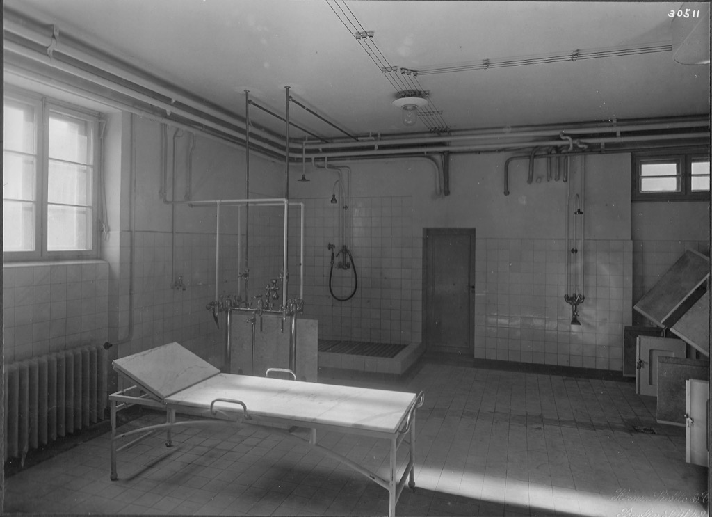 Hydrotherapie – Historische Aufnahme